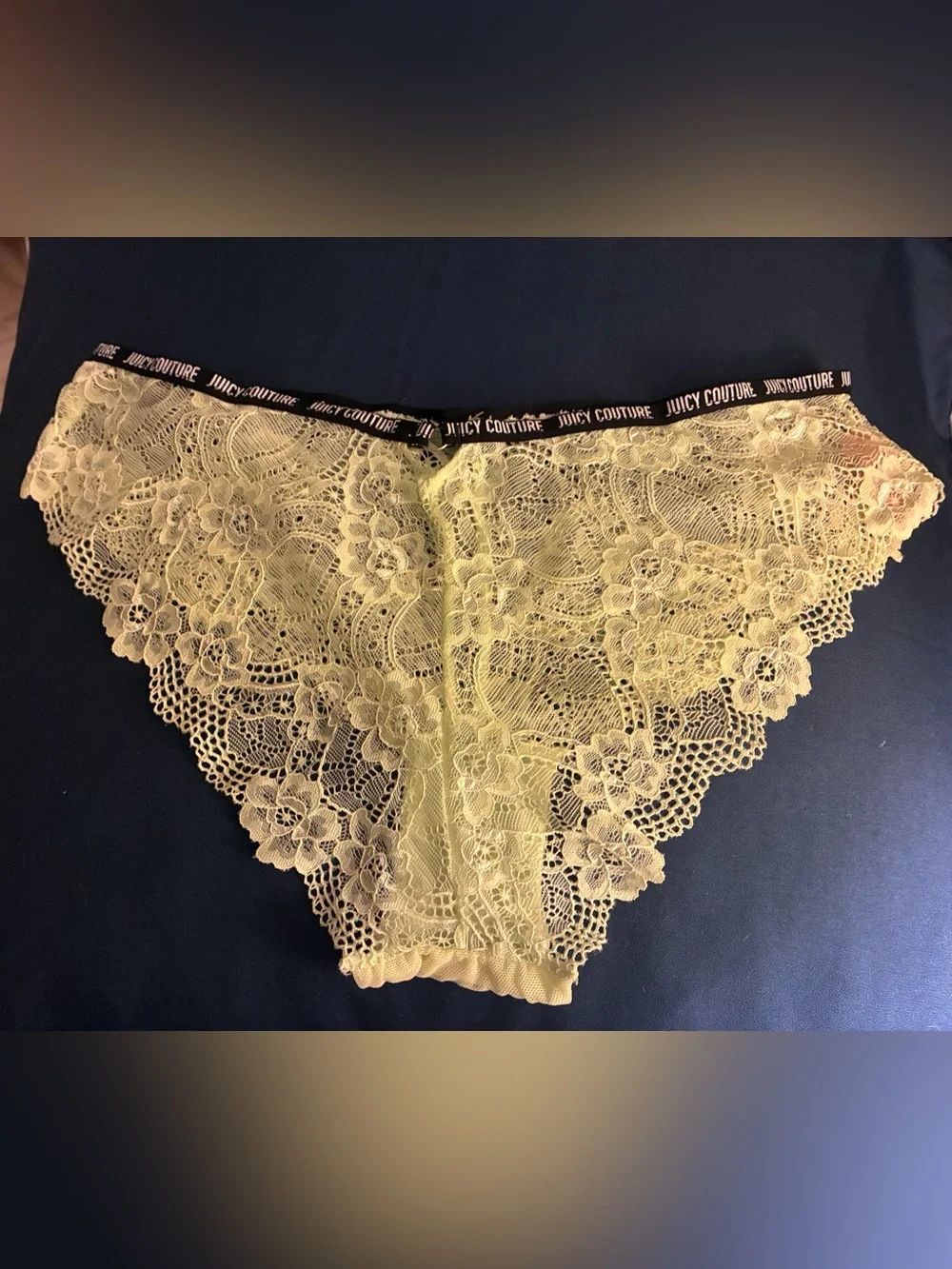 Juicy Couture delicate floral